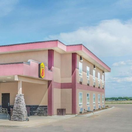 Super 8 By Wyndham Innisfail מראה חיצוני תמונה