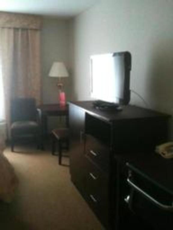 Super 8 By Wyndham Innisfail מראה חיצוני תמונה